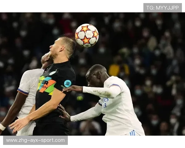 国际米兰欧冠提前出线，意大利球迷沸腾——足球盛宴的精彩瞬间