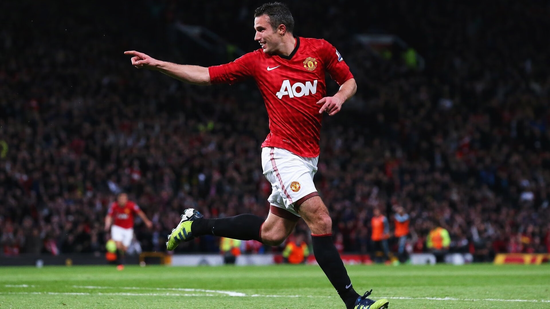 Cole Palmer决赛梅开二度引领胜利，总决赛梅奥