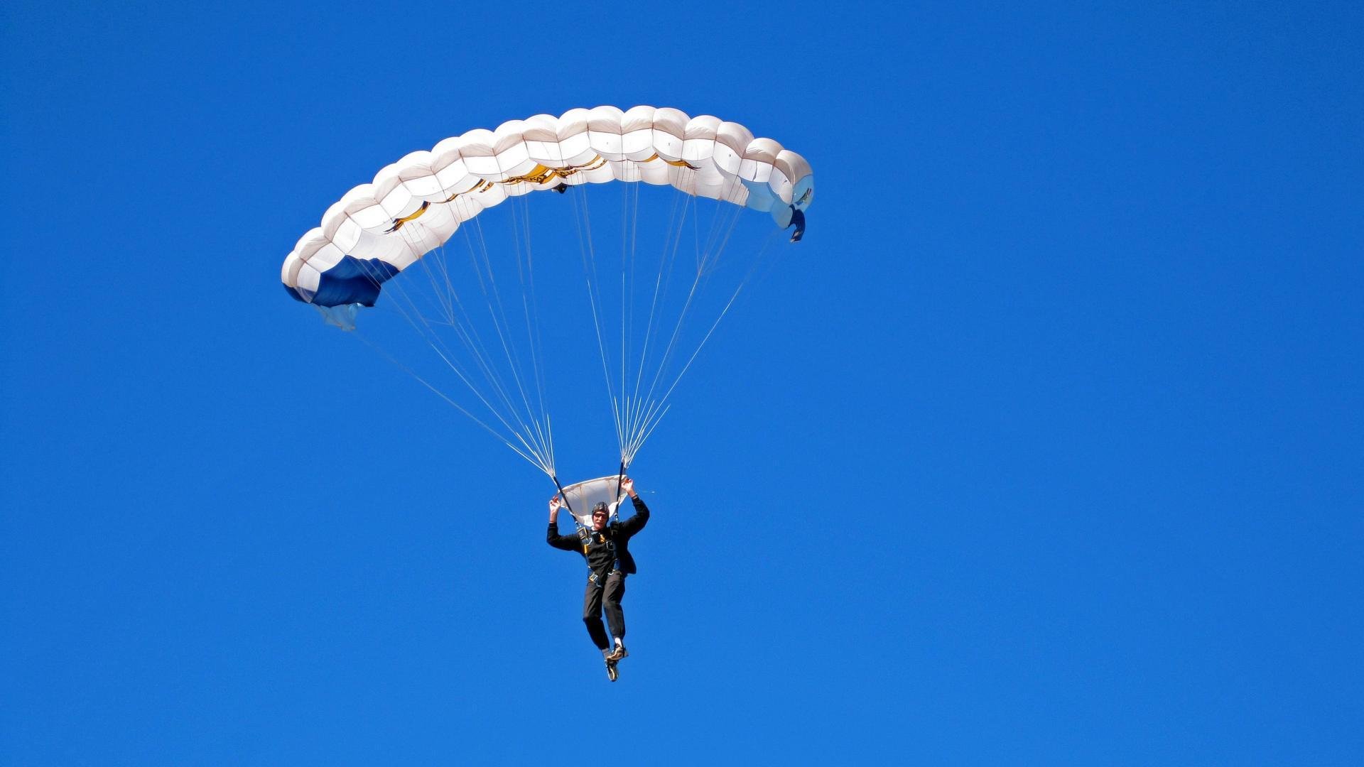 爱游戏体育娱乐-电竞教育课程走进职业高中课堂，电竞教育包括什么教育