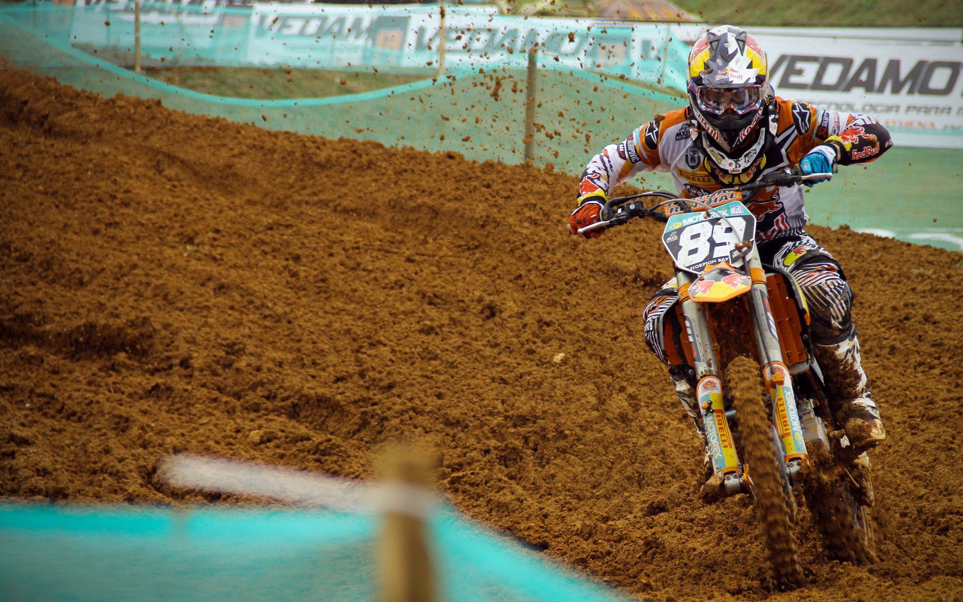 平台推出球迷定制头像活动加强互动参与感提升品牌认同度，球迷版的球衣是啥意思