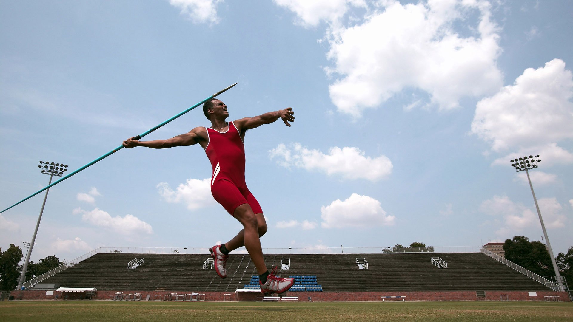 查默斯决赛发挥超出预期赢得喝彩,查尔莫斯百科
